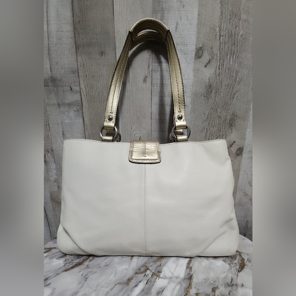 🌷Vintage Coach Purse Soho East West Cream White Leather with Gold Handles 🌸 - Picture 8 of 11